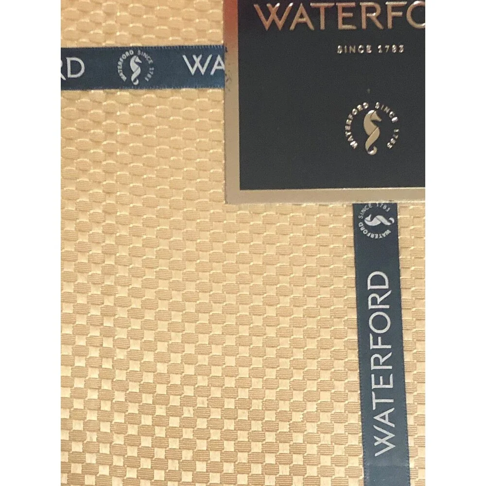 Waterford Super Luxury Crosshaven Tablecloth 70x84 Pearl Gold Christmas Holiday